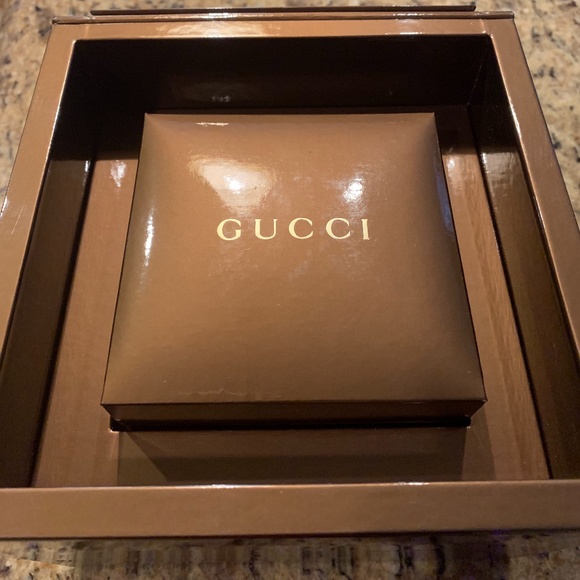 (NWT) Gucci Women\'s 5500 Series Black Dial Watch main image 11